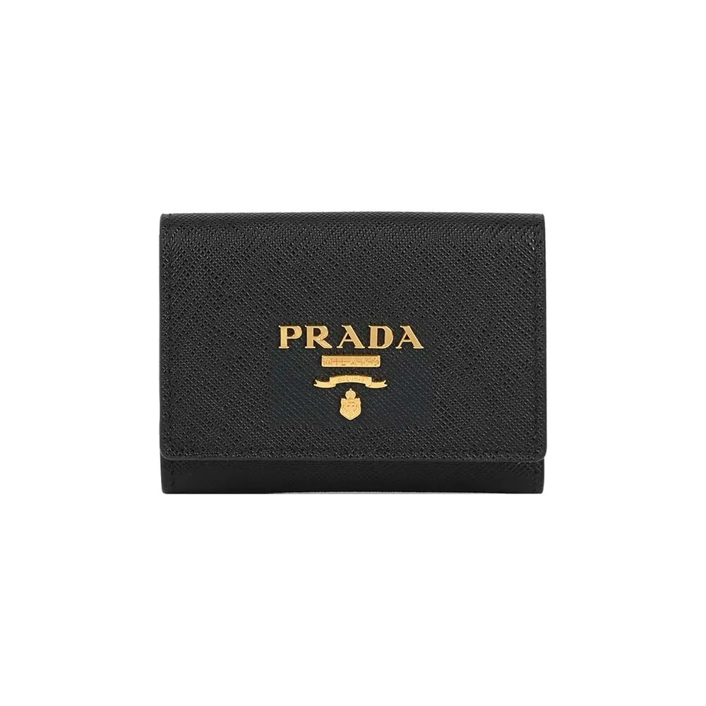 PRADA 浮雕Logo 防刮皮革雙釦迷你三折短夾(黑色/淡粉色)

